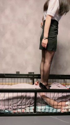 【网盘】【冷凝大大】超强狗笼圈养强制虐 bf24223