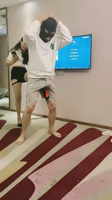 【网盘】【小小小魔女】御姐超狠踢跺裆场 bf24259