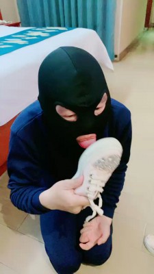 【网盘】【甜心教主】狂抽耳光求饶/强迫舔脏鞋底 bf24334