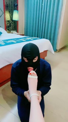 【网盘】【甜心教主】狂抽耳光求饶/强迫舔脏鞋底 bf24334