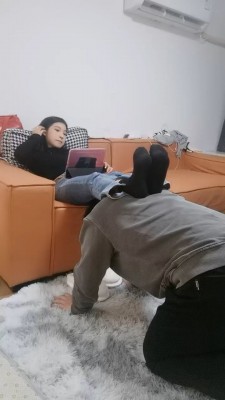 【网盘】【海绵大大】黑棉袜裸足踩脚垫 bf24502