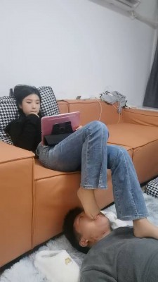 【网盘】【海绵大大】黑棉袜裸足踩脚垫 bf24502