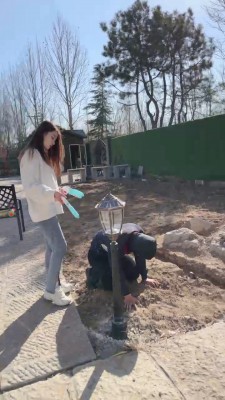 【网盘】【宸宸】白富美鞭打/圣水狂喷/耳光/强迫吃泥土 bf24666