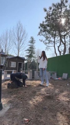 【网盘】【宸宸】白富美鞭打/圣水狂喷/耳光/强迫吃泥土 bf24666