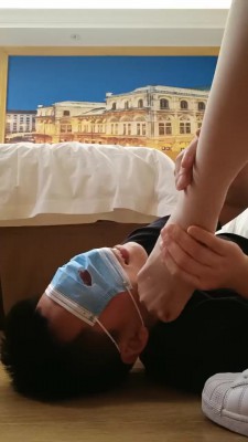 【网盘】【梵高】开发贝壳头肉丝素人调/叼鞋转胯 bf24697