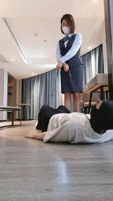 【网盘】【芊兮殿下】银行女职员tj-骑脖子/转胯/鞭打 bf24721