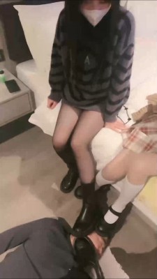 【网盘】【月月大大】带素人小姐妹入圈调狗 bf24843