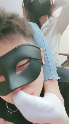 【网盘】【妮蔻】小白鞋棉袜裸足羞辱贱狗 bf24913