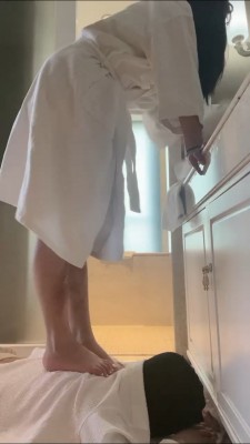 【网盘】【77大人】高档酒店伺候白富美起床 bf25022