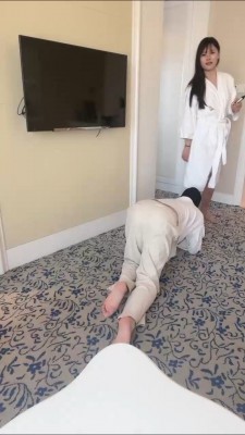 【网盘】【77大人】高档酒店伺候白富美起床 bf25022