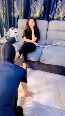 【网盘】【冷鸢大大】重度耳光-踩踏-转胯鞭打 bf25104