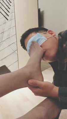 【网盘】【美娜格格】银行女职员高跟踩/肉丝捂脸【双视角版】 bf25108