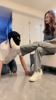 【网盘】【惜沫】强制圣水/原味白袜气味羞辱/遛狗转胯 bf25625