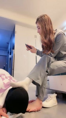 【网盘】【惜沫】强制圣水/原味白袜气味羞辱/遛狗转胯 bf25625