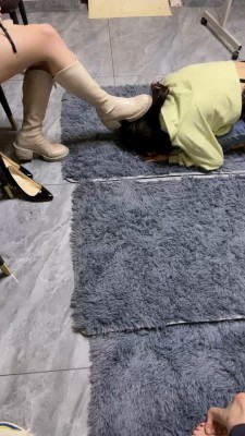 【网盘】【小奶油S】尝试开发新闺蜜做狗 bf25848