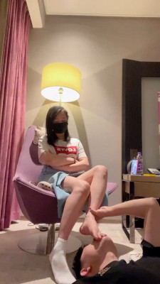 【网盘】【强抚】高帮帆布鞋白袜捂脸窒息/胯下辱 bf26021