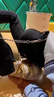 【网盘】【Q月】脏老爹鞋黑棉袜辱-转胯踩踏强制闻舔 bf26194