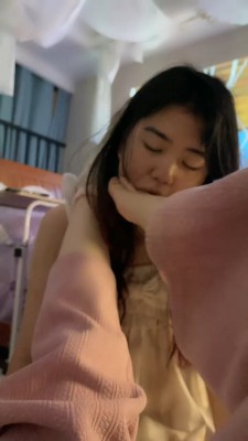 【网盘】【橘子没熟】超美母畜-棉袜脚踩-叼袜子-羞涩舔脚 bf26299