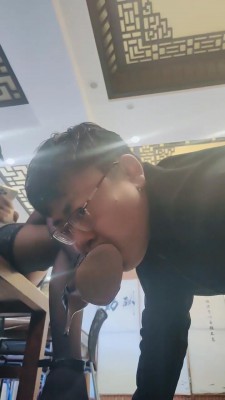 【网盘】【益达小诺】品莲居闻舔店员高跟黑丝裸足 bf26354