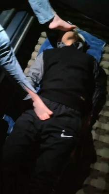 【网盘】【小露情侣】户外舔jio舔白袜专场 bf26420