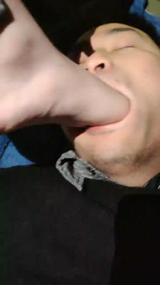 【网盘】【小露情侣】户外舔jio舔白袜专场 bf26420