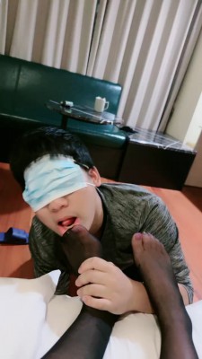 【网盘】【甜心教主】绿帽下班伺候恋人-闻舔原味黑丝美足 bf27128