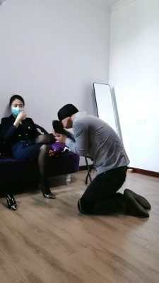 【网盘】【凌儿女神】黑丝高跟S鞭打家奴 bf28102