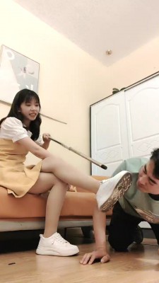 【网盘】【焱橘】素人小姐姐首调-耳光抽/舔超脏鞋底/揪耳朵【双视角版】 bf28271