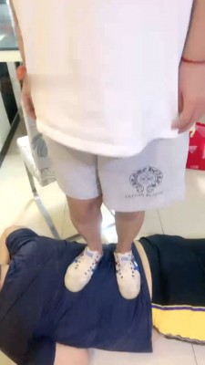 【网盘】【开发素人】新挖掘双学生-舔袜/踩水果喂食/骑马提档喂口水 JS23052304