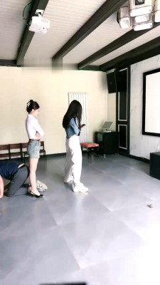 【网盘】【宫雪大人】双S-暴力提档/全体重踩狗头/转胯 bf28860