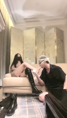 【网盘】【妆主大大】长靴小白袜气味羞辱-揪耳朵 bf29067