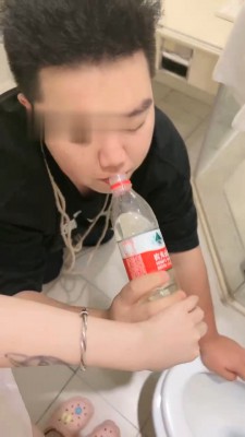 【网盘】【香芋朱朱】开发闺蜜做S-鞋耳光/喝洗脚水圣水/踩踏【完整版】bf30176