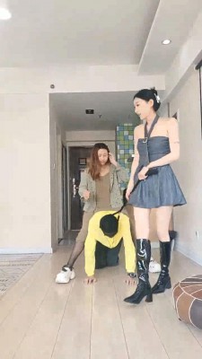 【网盘】【7Waves】御姐S带闺蜜调/骑马遛/耳光/浓痰吐脸/喝混合饮料 bf30348