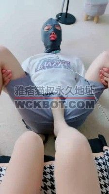 【网盘】【美离子】高跟诱惑舔-小白鞋+皮靴踢虐裆/鞭打踩踏【完整版】 bf31622