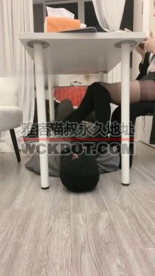 【网盘】【礼礼大人】双S-桌下视角-长靴/皮鞋白袜踩【双视角版】 JS23081677