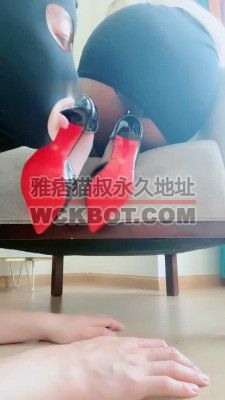 【网盘】【甜一】臀诱-窗台舔高跟/黑丝脚插嘴/坐垫虐乳 bf32052