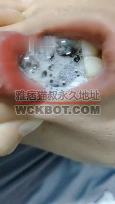 【网盘】【夜巴黎】尝试喝圣水/踩踏/闻舔原味白袜jio bf32527