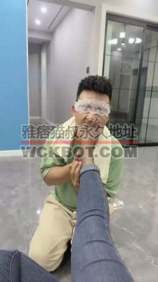 【网盘】【辣姐】黑丝高跟恋足调/磕头伺候 JS23092304