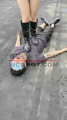 【网盘】【礼礼大人】双S-踩踏羞辱/靴里面包喂食-各种蹂躏【双视角版】 bf33462