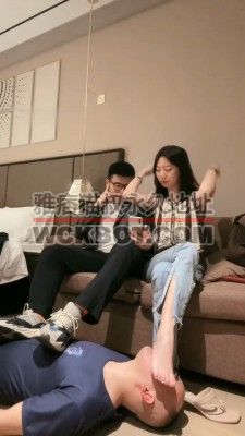 【网盘】【jenn】强推-情侣主黑丝玩弄绿帽【上】 bf33685