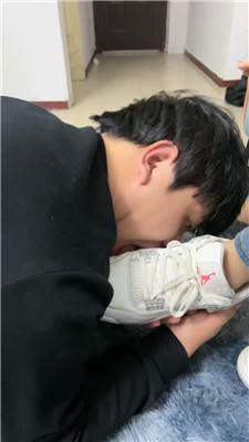 【网盘】【2024-11-04】萝卜双女暴打贱狗耳光脸都打肿了 JS241026-15