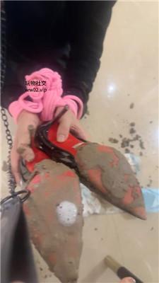 【网盘】【2024-11-28】【Joy】捆绑-清理超脏泥巴鞋底/中指鄙视 JS241112-24