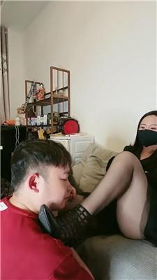 【网盘】【2024-11-04】【昆明金蛰】裸足美腿踩脚垫 JS241021-12