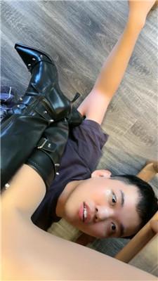 【网盘】【2024-11-04】【沅芷大人】高跟皮靴桌底蹂躏圈养家奴 bf46250