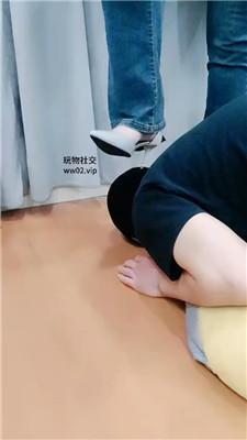 【网盘】【2024-11-04】【拽拽】耳光/高跟碾压踩/伺候沐足 JS241028-11