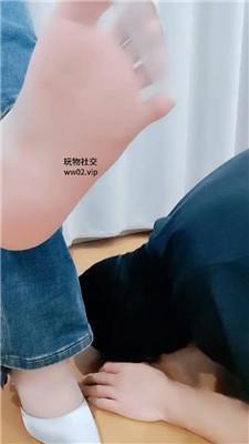 【网盘】【2024-11-04】【拽拽】耳光/高跟碾压踩/伺候沐足 JS241028-11