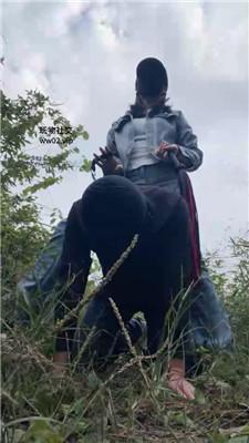 【网盘】【2024-11-04】【红颜】户外调-胯下辱舔脏鞋/白袜气味辱【完整版】JS241028-47