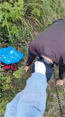 【网盘】【2024-11-04】【红颜】户外调-胯下辱舔脏鞋/白袜气味辱【完整版】JS241028-47