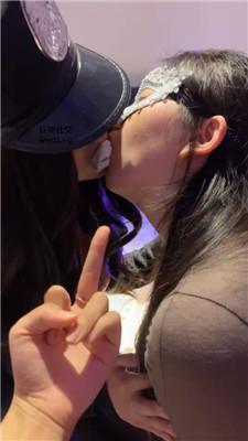 【网盘】【2024-11-04】【橙宝】双母畜-奴下奴-掐脖窒息/吃白袜/脚插嘴踩踏 bf46357