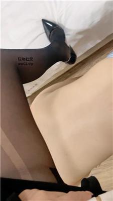 【网盘】【2024-11-04】【画骨】下跪黑丝裸足恋足舔 JS241031-23